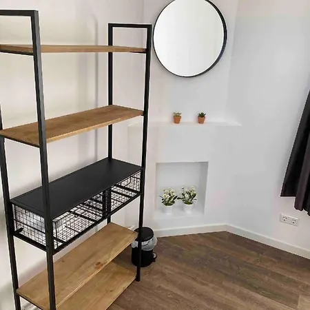 Appartement Haagshuisje- Eigen Appartement, Dichtbij Alles, Stijlvol