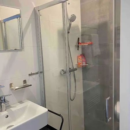 Haagshuisje- Eigen Appartement, Dichtbij Alles, Stijlvol *