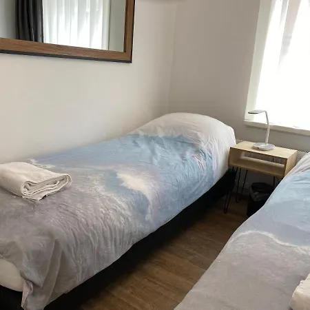 Haagshuisje- Eigen Appartement, Dichtbij Alles, Stijlvol فوربورخ