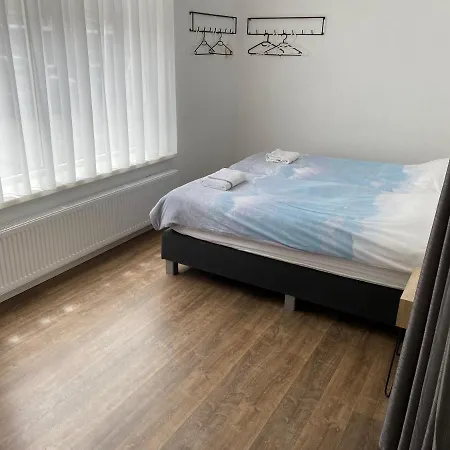 Haagshuisje- Eigen Appartement, Dichtbij Alles, Stijlvol