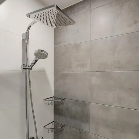 Haagshuisje- Eigen Appartement, Dichtbij Alles, Stijlvol Appartement Voorburg