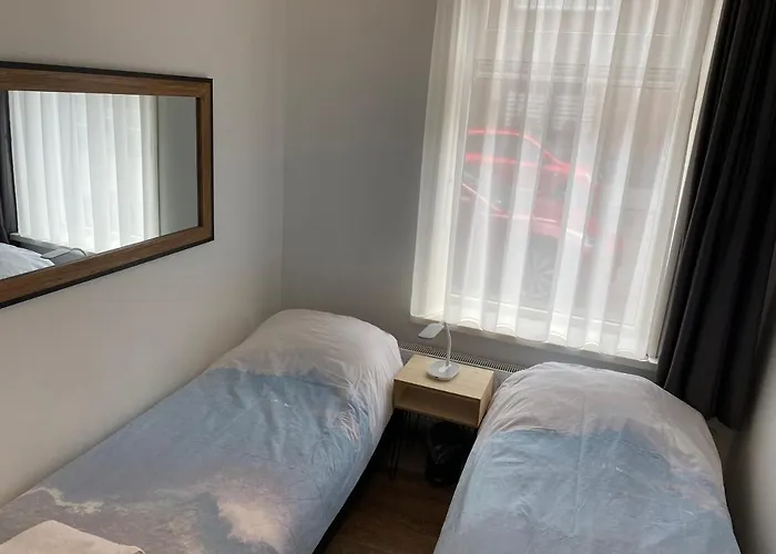 Haagshuisje- Eigen Appartement, Dichtbij Alles, Stijlvol *