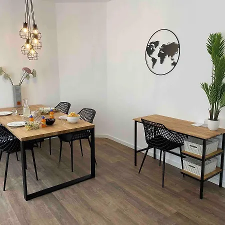 Haagshuisje- Eigen Appartement, Dichtbij Alles, Stijlvol * Voorburg