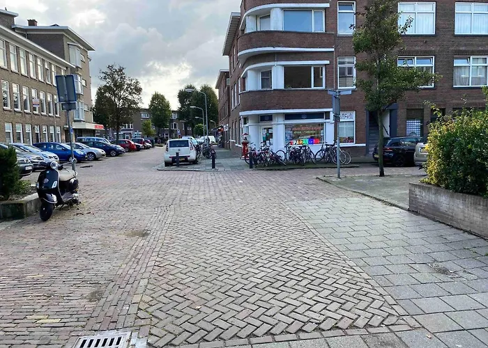 Haagshuisje- Eigen Appartement, Dichtbij Alles, Stijlvol Voorburg
